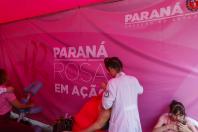 Paraná Rosa em Ação leva atenção à saúde da mulher e serviços a Foz do Iguaçu