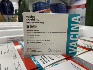  Mais 98 mil vacinas contra a Covid-19 chegam ao Paraná nesta sexta; lote é integralmente destinado para segunda dose