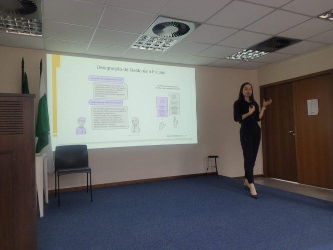 Assistência Farmacêutica promove capacitação sobre Planos de Contingência em Armazenamento e Gestão da Qualidade