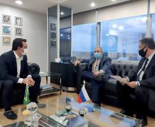 O governador Carlos Massa Ratinho Junior e o secretário de Saúde Beto Preto se reuniram com o ministro da Saúde, Marcelo Queiroga, nesta terça-feira (6) em Brasília. 