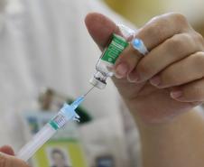368 mil doses de vacinas contra a Covid-19 chegam ao Paraná nesta quinta