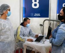 Paraná inicia vacinação contra a Covid-19 em trabalhadores do transporte aéreo