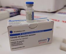 Paraná recebe 914 mil vacinas contra a Covid-19 e mais 294 mil Pfizer devem chegar ainda hoje