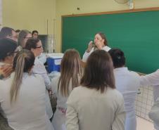 Saúde capacita profissionais para aplicar vacina BCG em bebês já na maternidade