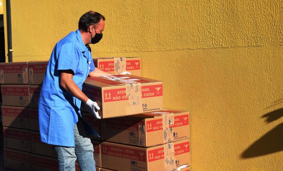Copel repassa ao Lacen 200 mil kits para testes da Covid