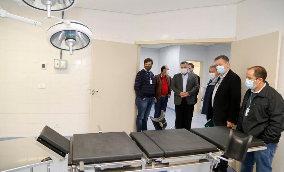 Secretário vistoria finalização da obra do Hospital Regional de Telêmaco Borba