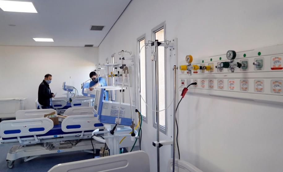 Secretário vistoria finalização da obra do Hospital Regional de Telêmaco Borba