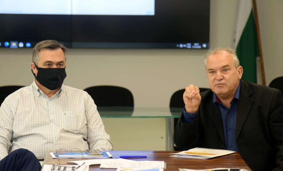 Secretário de Saúde debate novas regras para consórcios com representantes municipais
