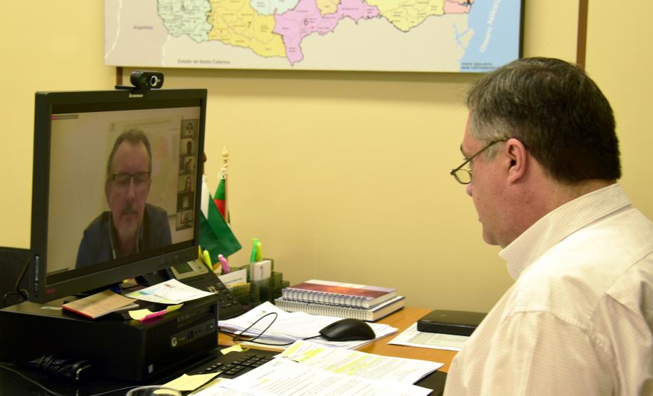 Mais Médicos Paraná realiza encontro para enfrentamento da pandemia