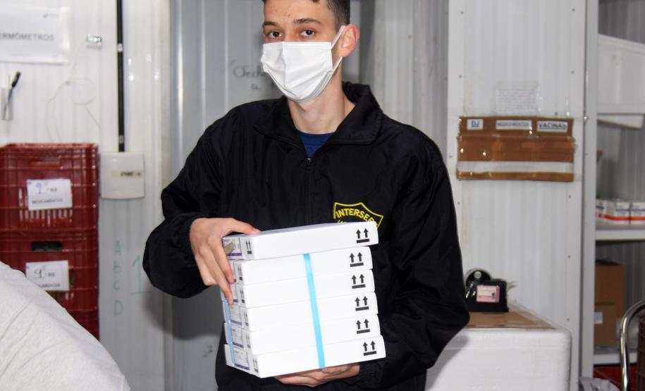 Semana inicia com a chegada de 161.460 novas doses de vacinas contra a Covid-19