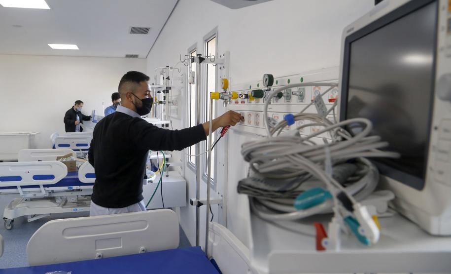 Em dois anos de pandemia, Paraná investiu R$ 1,6 bilhão no combate à Covid-19