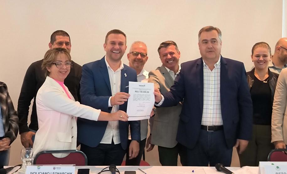 Paraná firma novo convênio com Conselho das Secretarias Municipais de Saúde