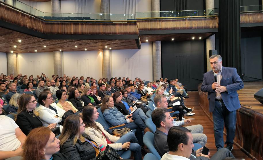 Saúde capacita servidores que atuam como fiscais e gestores de contratos