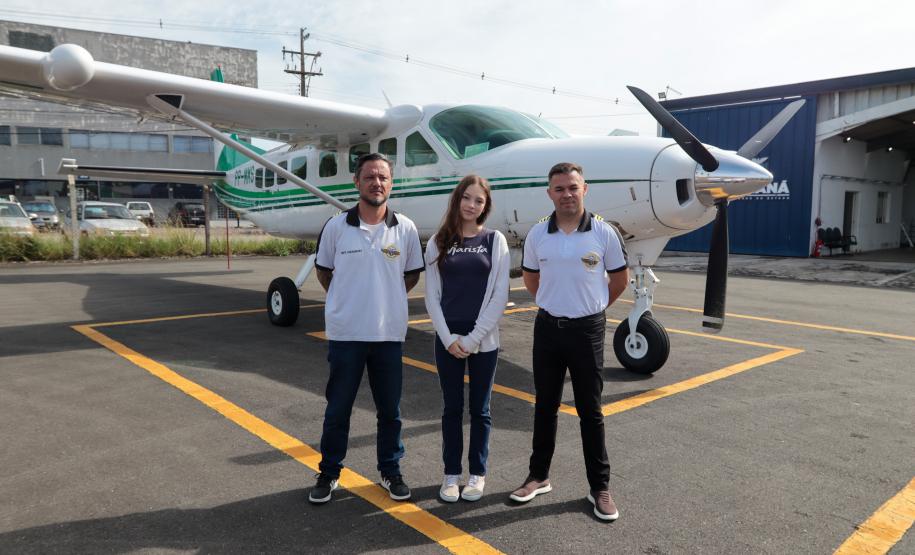 Pilotos que transportam órgãos encontram adolescente que recebeu um novo coração
