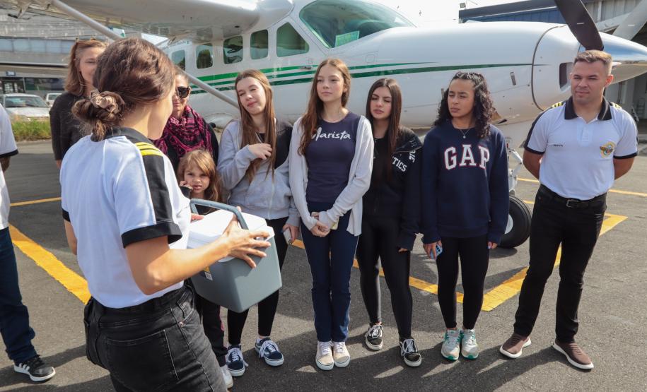 Pilotos que transportam órgãos encontram adolescente que recebeu um novo coração