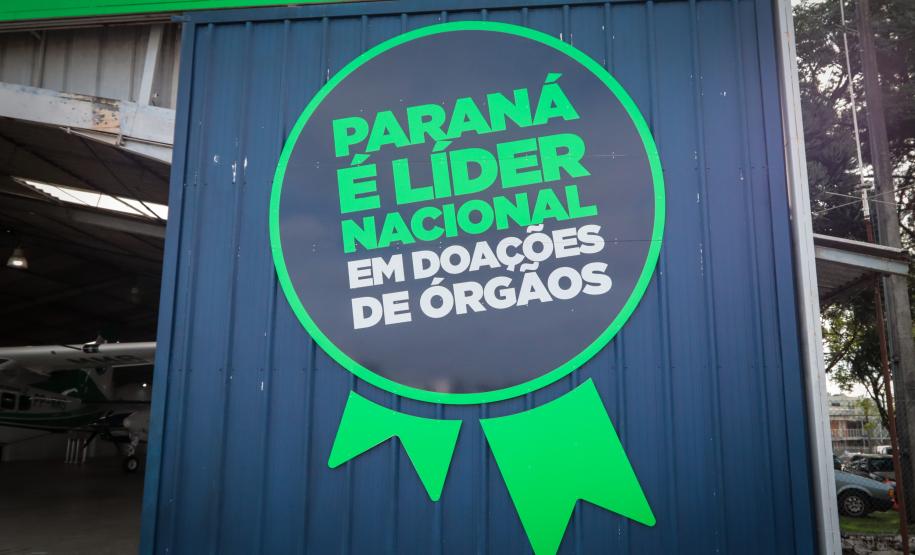 Pilotos que transportam órgãos encontram adolescente que recebeu um novo coração