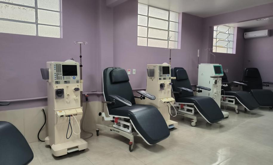 Com investimento do Estado, Clínica de Hemodiálise de Castro é reativada