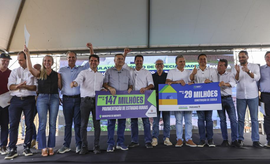 Governador inaugura Ambulatório Médico de Especialidades em Cianorte